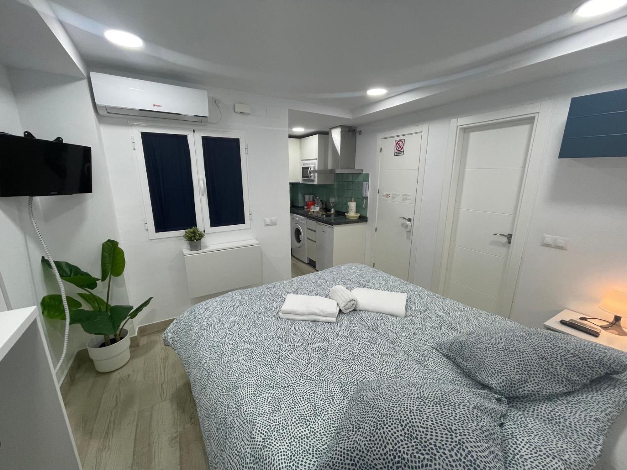Playa Carihuela Estudio Rey El Carmen 토레몰리노스 외부 사진